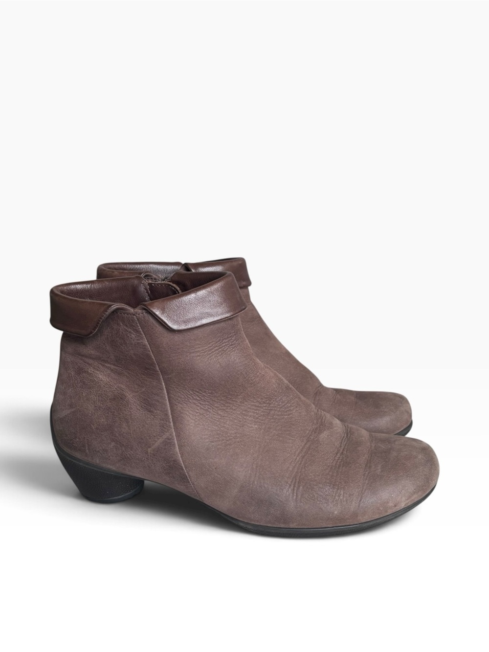 Ecco Sculptured Brown Nubuck Leather Cuffed Ankle Boots 38
